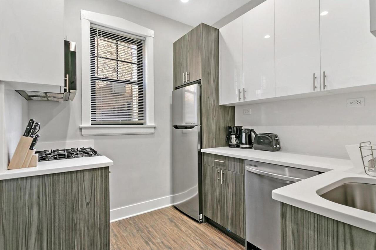 Apartment Newly Renovated 1br In Ideal Location - Belmont E1 *