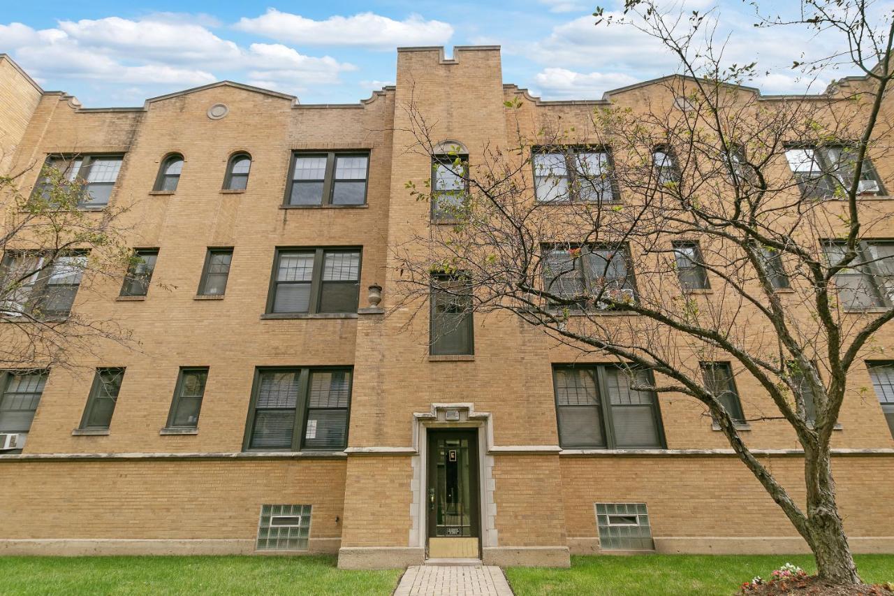 Newly Renovated 1br In Ideal Location - Belmont E1 * Chicago
