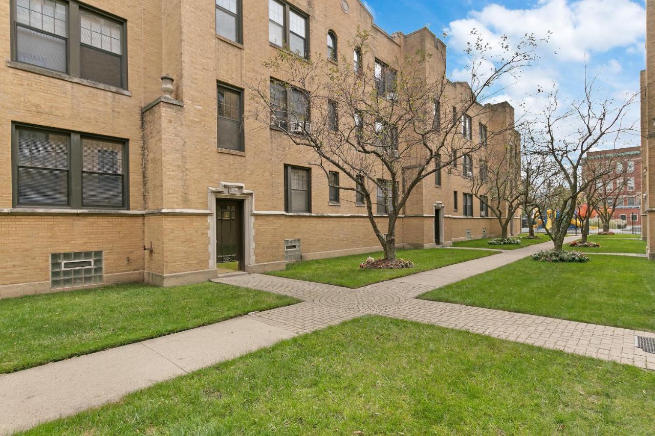 Newly Renovated 1br In Ideal Location - Belmont E1 * Chicago